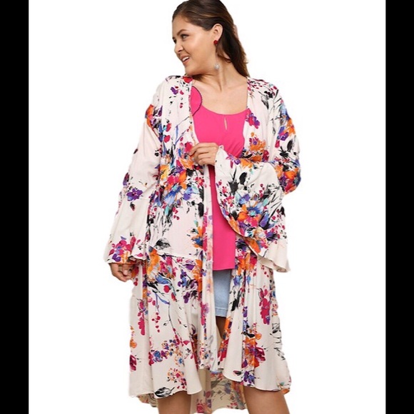 ð¥SOLD OUT!!ð¥Plus Size Vanilla Pink Floral Kimono - Picture 1 of 3
